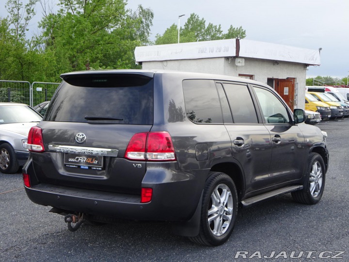Toyota Land Cruiser V8 210kW ČR DPH 2008