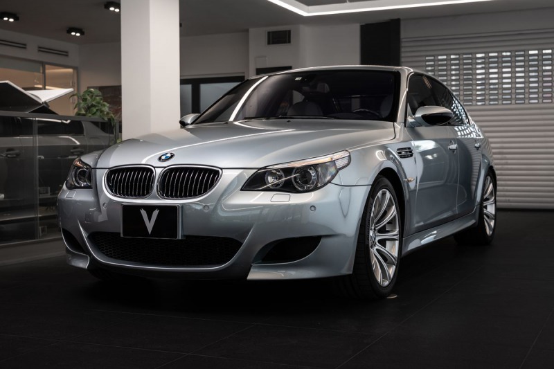 BMW M5 V10/SMG/CarPlay/Kamera