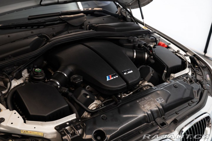 BMW M5 V10/SMG/CarPlay/Kamera 2005