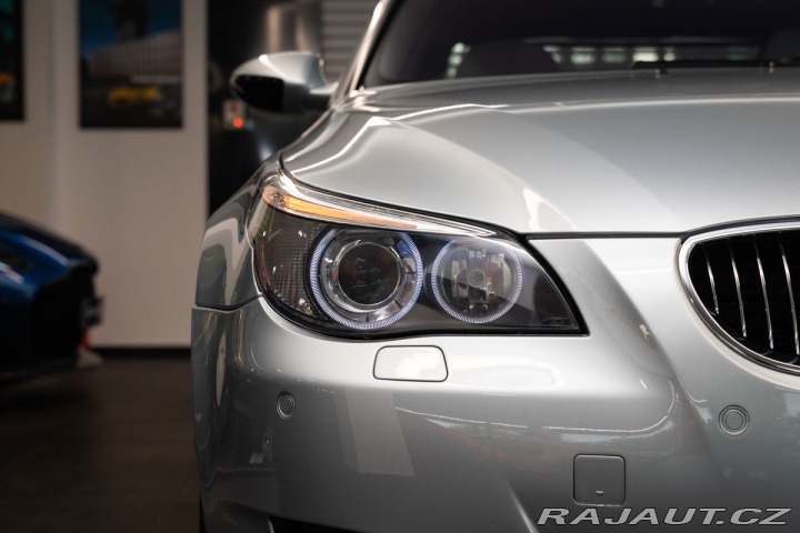 BMW M5 V10/SMG/CarPlay/Kamera 2005