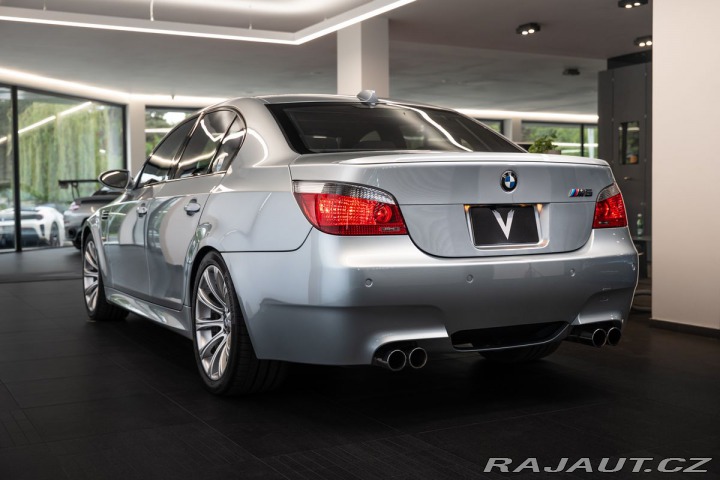 BMW M5 V10/SMG/CarPlay/Kamera 2005