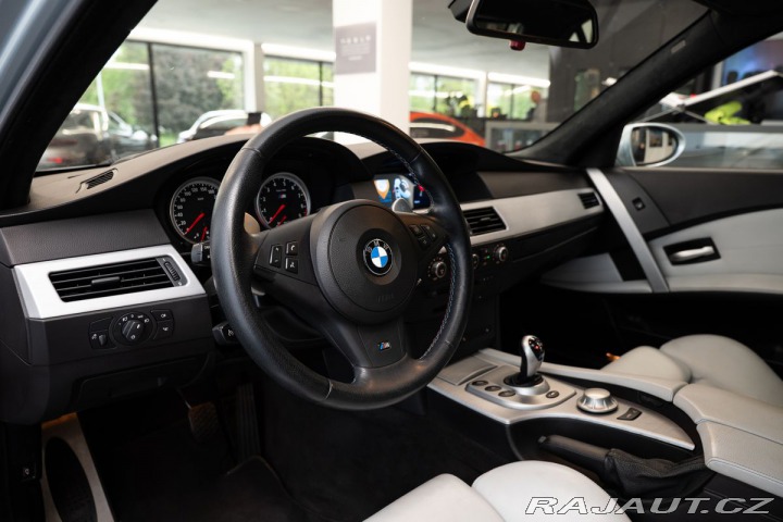 BMW M5 V10/SMG/CarPlay/Kamera 2005