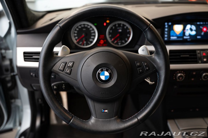 BMW M5 V10/SMG/CarPlay/Kamera 2005