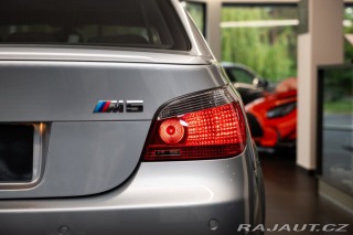 BMW M5 V10/SMG/CarPlay/Kamera 2005
