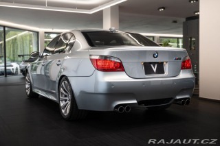BMW M5 V10/SMG/CarPlay/Kamera 2005