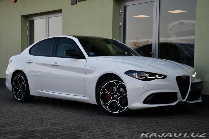Alfa Romeo Giulia 2,0T 16V 206kW REZERVACE 2024