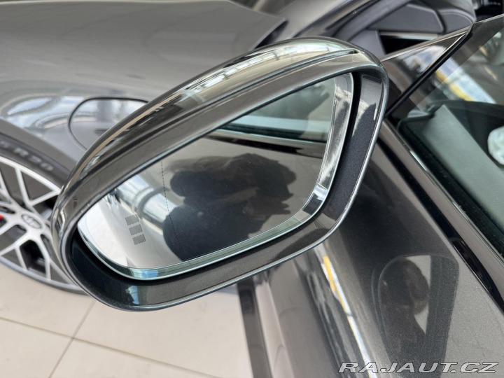 Porsche Taycan 4S Performance*REZERVACE! 2020