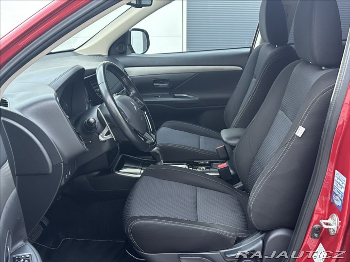 Mitsubishi Outlander 2,2 DI-D 150PS  Intense+ 2018