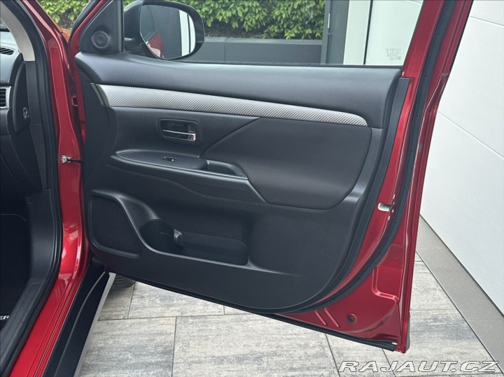 Mitsubishi Outlander 2,2 DI-D 150PS  Intense+ 2018