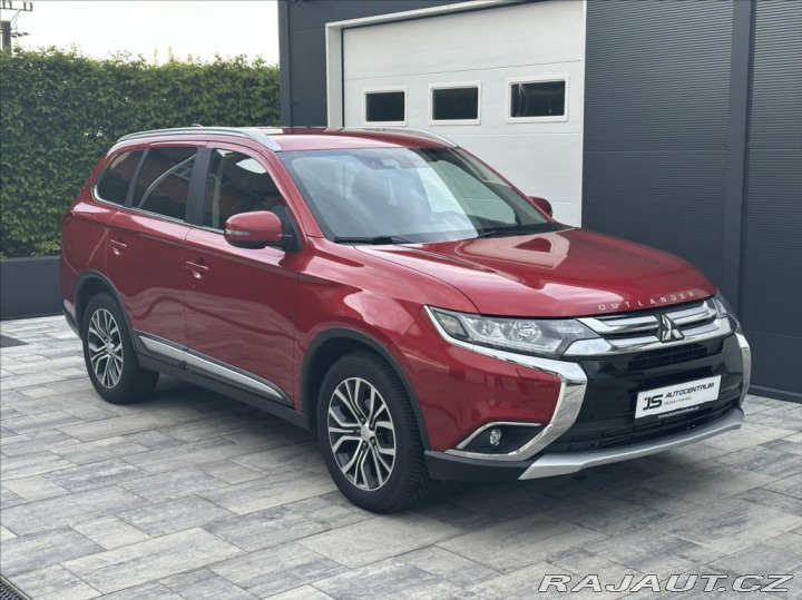 Mitsubishi Outlander 2,2 DI-D 150PS  Intense+ 2018
