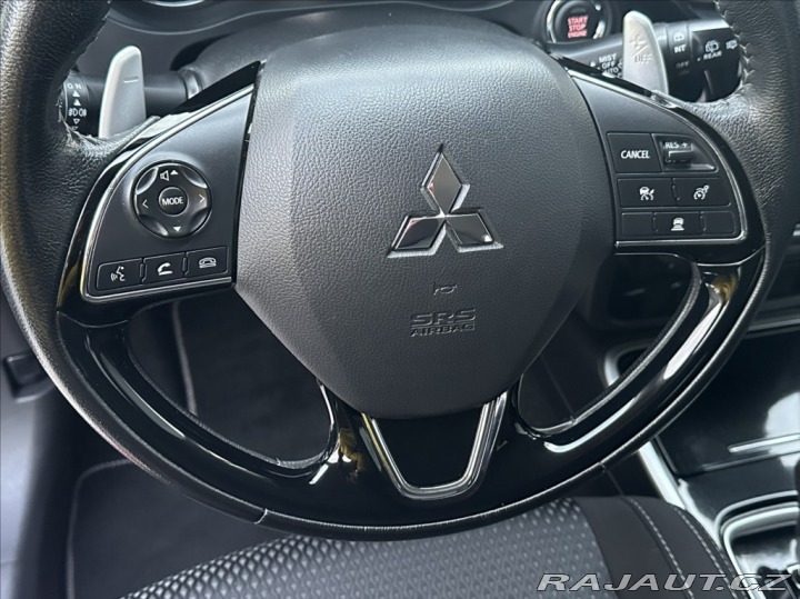 Mitsubishi Outlander 2,2 DI-D 150PS  Intense+ 2018