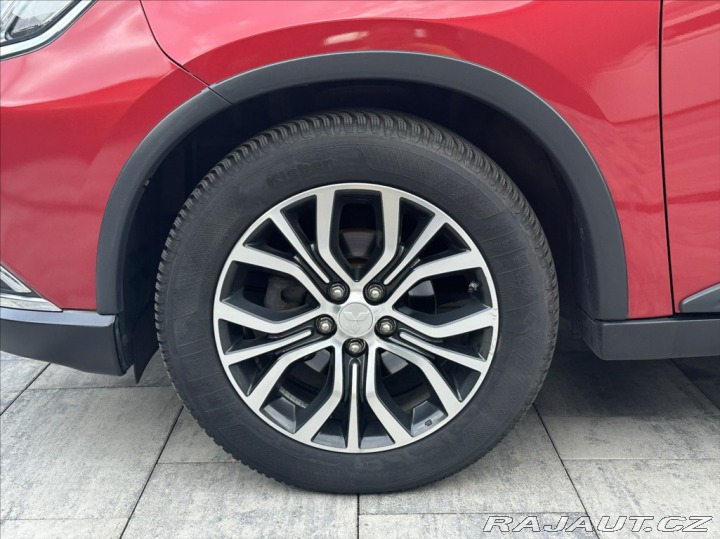 Mitsubishi Outlander 2,2 DI-D 150PS  Intense+ 2018