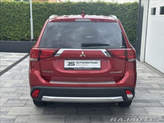 Mitsubishi Outlander 2,2 DI-D 150PS Intense+ 2018