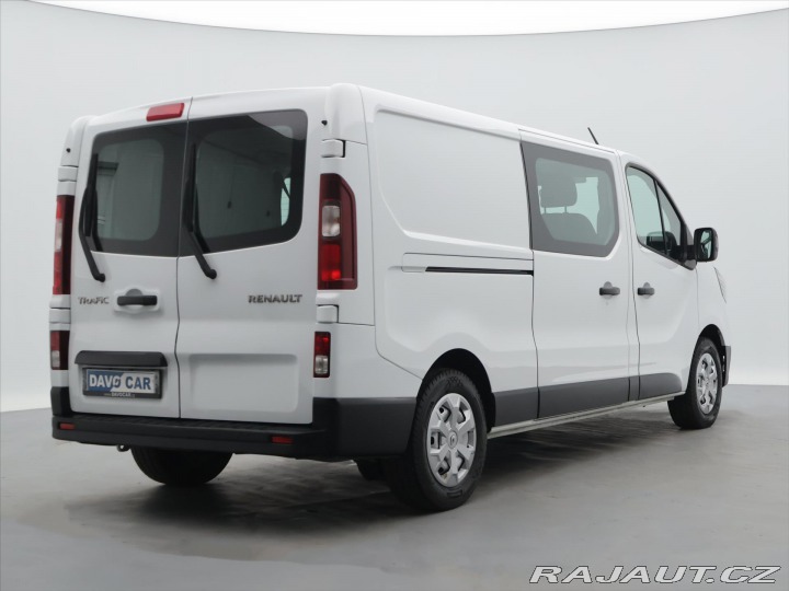 Renault Trafic 2,0 dCi 150k CZ L2 5-Míst 2022