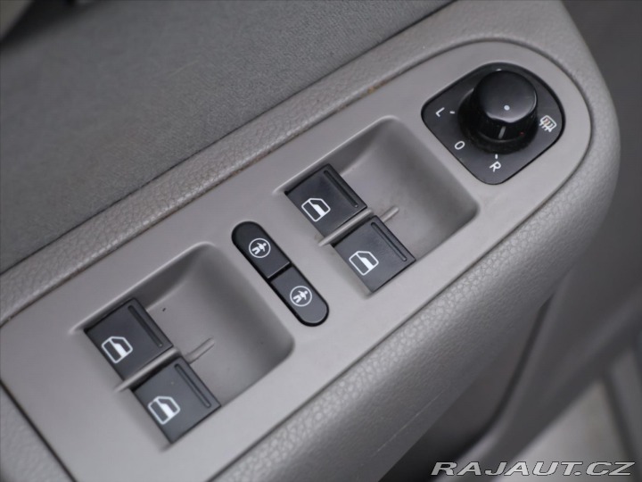 Seat Alhambra 2,0 TDI 125kW DSG Style D 2011