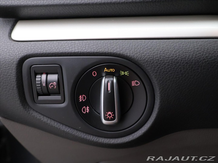 Seat Alhambra 2,0 TDI 125kW DSG Style D 2011