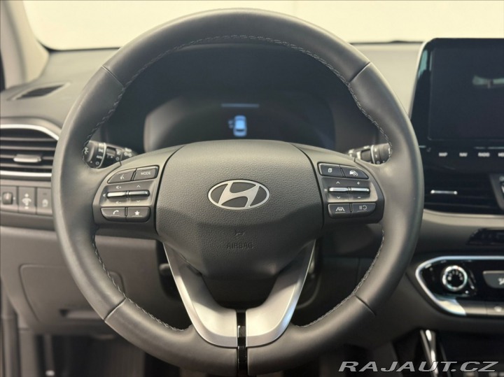 Hyundai i30 1,5 TGDI SMART CLIMA 3390 2025