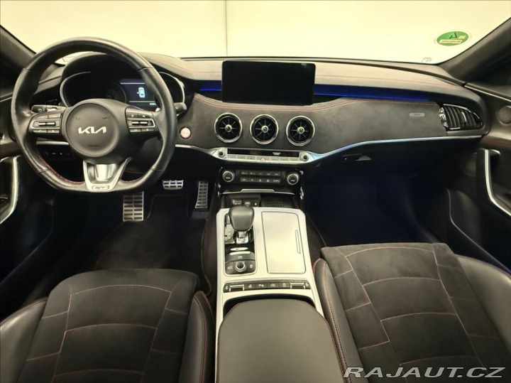 Kia Stinger 3,3 GT V6 269KW 2022