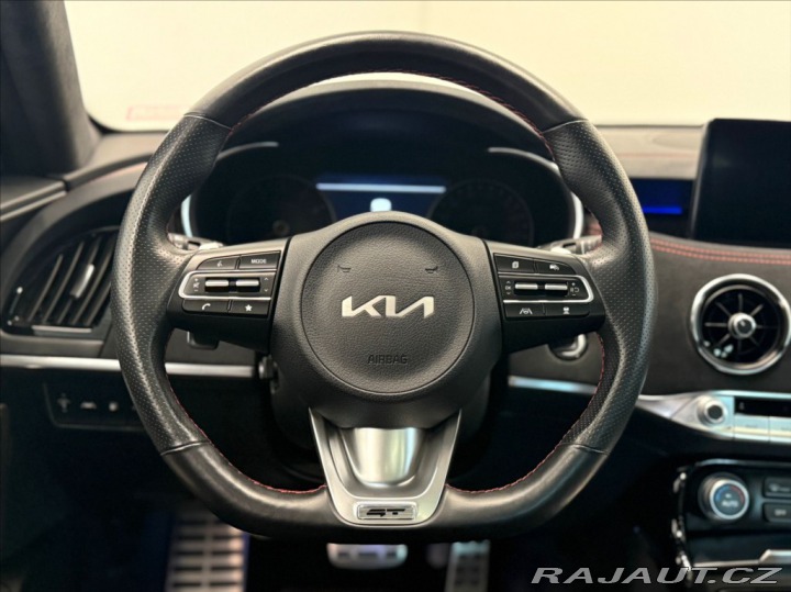 Kia Stinger 3,3 GT V6 269KW 2022