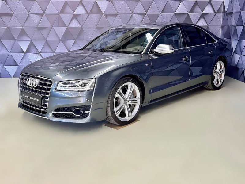 Audi S8 QUATTRO EXCLUSIVE, DVD, B