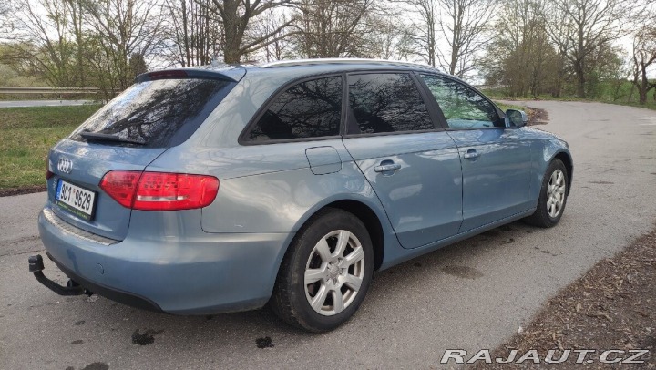 Audi A4 Avant 2,0   B8 2011