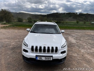 Jeep Cherokee 2,0   183 557km, + letní 2015