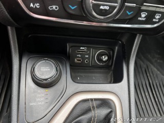 Jeep Cherokee 2,0   183 557km, + letní 2015