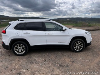 Jeep Cherokee 2,0   183 557km, + letní 2015