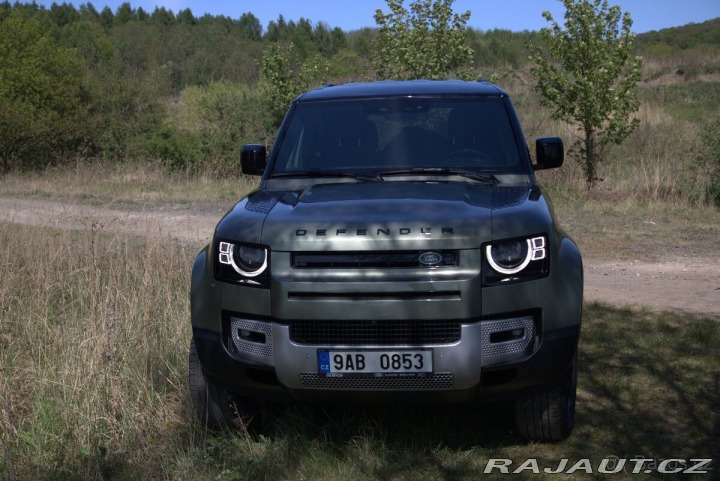 Land Rover Defender 3,0   110 1800