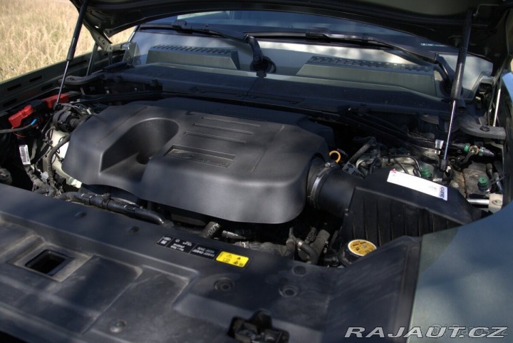 Land Rover Defender 3,0   110 1800