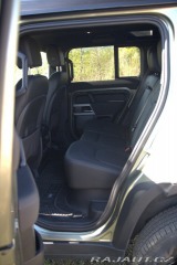 Land Rover Defender 3,0   110 1800