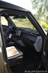 Land Rover Defender 3,0   110 1800