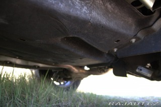 Land Rover Defender 3,0   110 1800