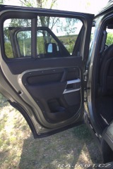 Land Rover Defender 3,0   110 1800