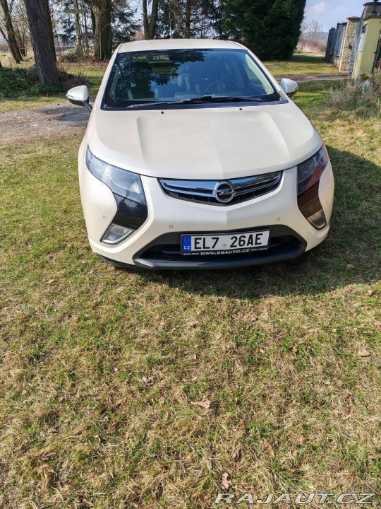 Opel Ostatní modely Ampera 1,4   Plug-Hybrid 2013