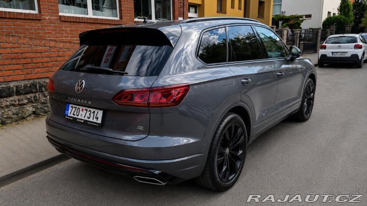 Volkswagen Touareg 3,0 12/2021 86 tis. km 2021