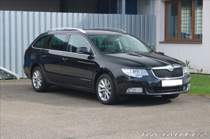 Škoda Superb 2,0 TDi 125kW DSG Combi 1800