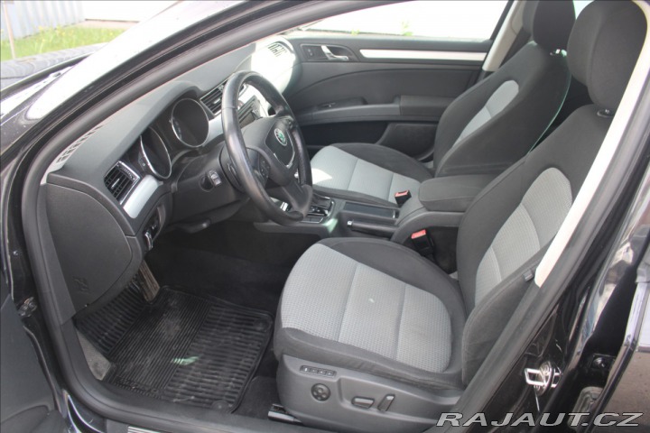 Škoda Superb 2,0 TDi 125kW DSG Combi 1800