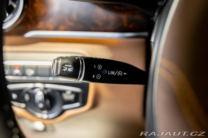 Mercedes-Benz V 300d, VIP Lounge, Venus, 2024