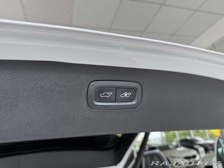 Volvo XC90 D5 AWD*R-DESIGN*B&W*V 2018