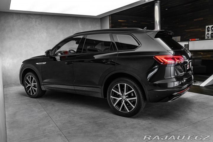 Volkswagen Touareg 210kW R-Line 4M IQ.Light 2019