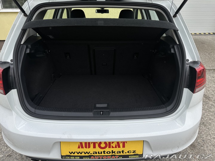 Volkswagen Golf 2.0TDI DSG/110kW/1MAJ/Tem 2015
