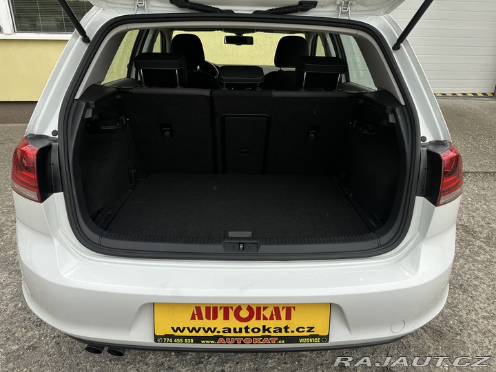 Volkswagen Golf 2.0TDI DSG/110kW/1MAJ/Tem 2015
