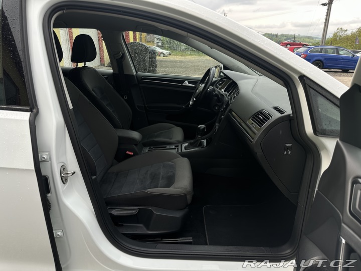 Volkswagen Golf 2.0TDI DSG/110kW/1MAJ/Tem 2015
