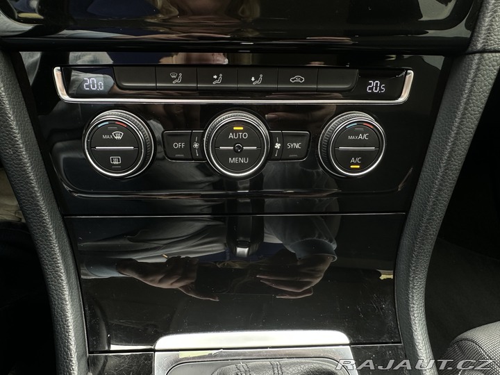 Volkswagen Golf 2.0TDI DSG/110kW/1MAJ/Tem 2015