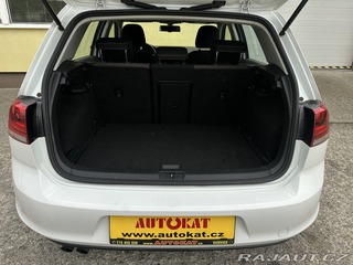 Volkswagen Golf 2.0TDI DSG/110kW/1MAJ/Tem 2015