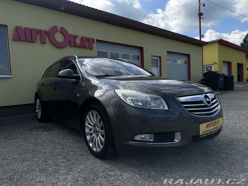 Opel Insignia 1.6i 132kW/Tempomat/ParkS