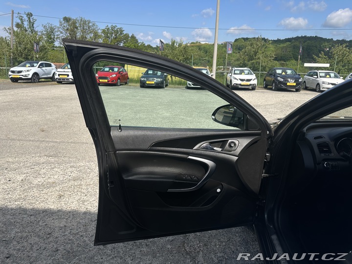 Opel Insignia 1.6i 132kW/Tempomat/ParkS 2010