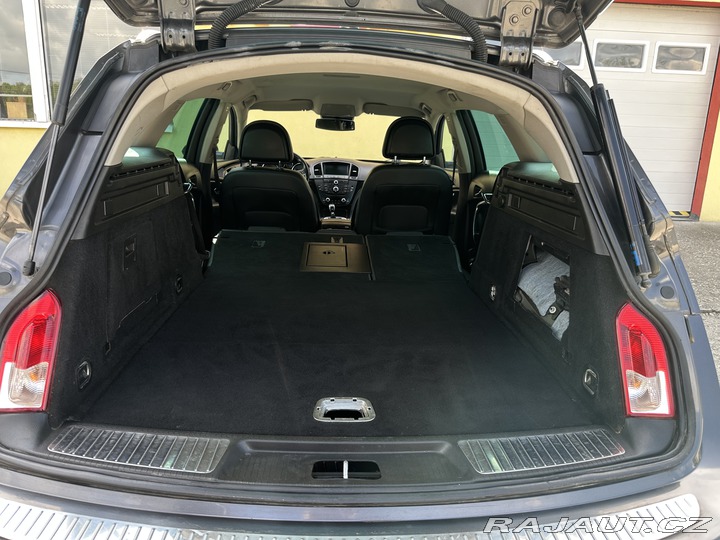 Opel Insignia 1.6i 132kW/Tempomat/ParkS 2010