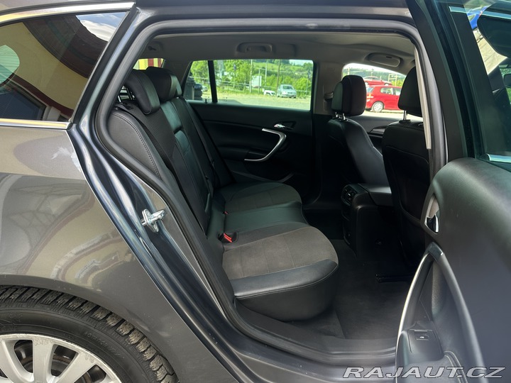 Opel Insignia 1.6i 132kW/Tempomat/ParkS 2010
